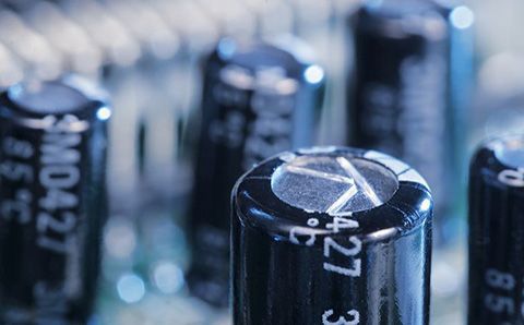 濾波電容器有哪些定點(diǎn)？如何應(yīng)用零件？