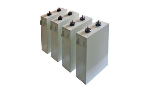 電容分別在直流、交流電路中，是如何充電放電的呢?