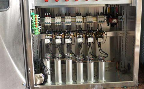 低壓電力電容器爆炸的原因是什么？